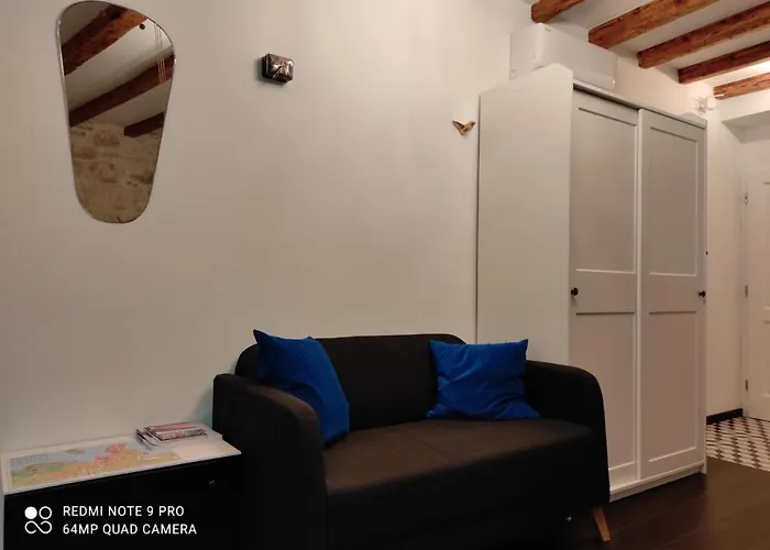Glamour Sea View Apartment *